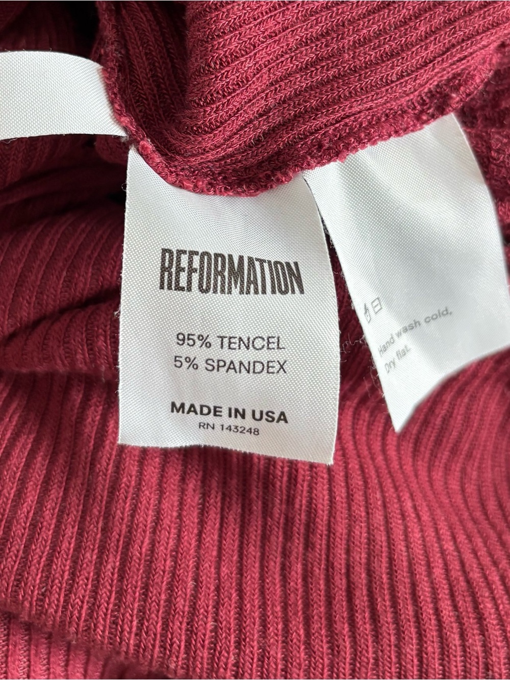 REFORMATION Turtleneck Crop Top Burgundy Ribbed Knit Women M 90s Grunge Preppy - Picture 11 of 11